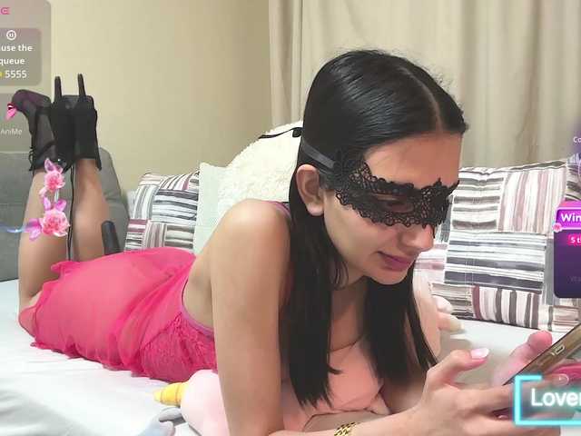 Yekaterinass live cam on BongaCams