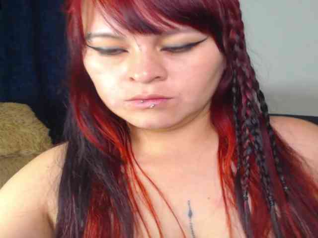 Modelo: Valerydirty-dark