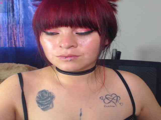 Valerydirty-dark webcam