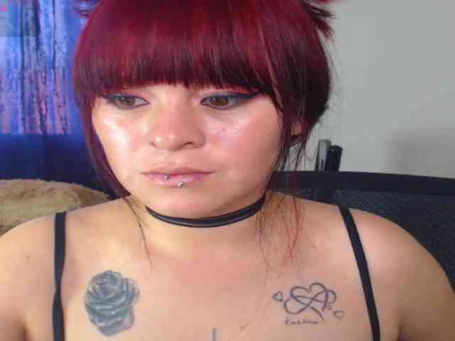 Valerydirty-dark webcam