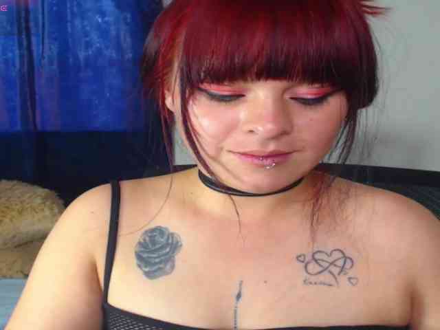 Valerydirty-dark webcam