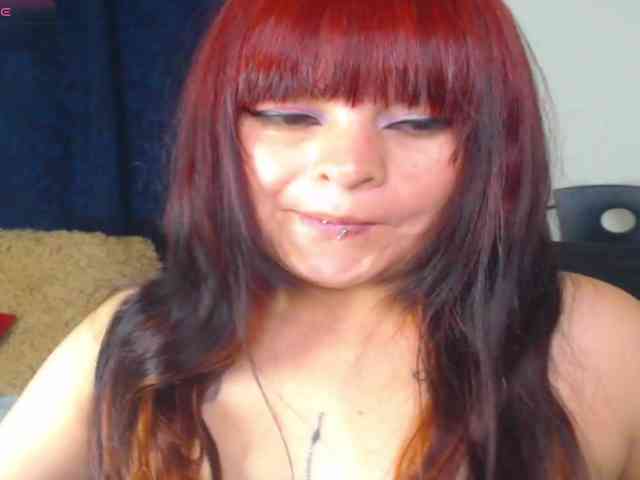 Modelo: Valerydirty-dark