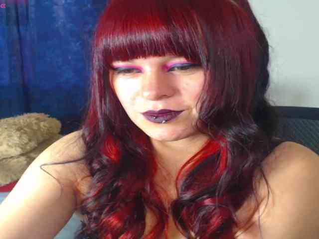 Valerydirty-dark webcam