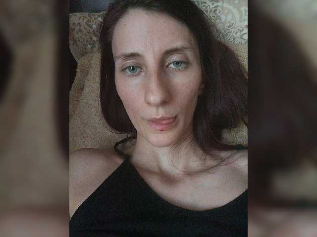 Kitty2044 live cam on BongaCams