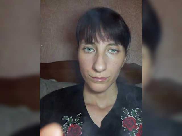 Kitty2044 live cam on BongaCams