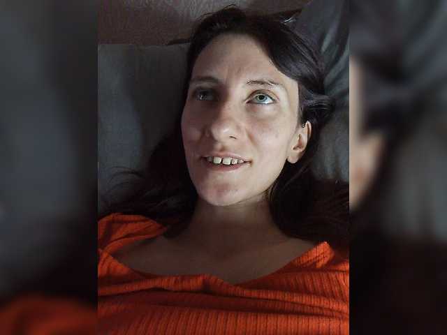 Kitty2044 live cam on BongaCams