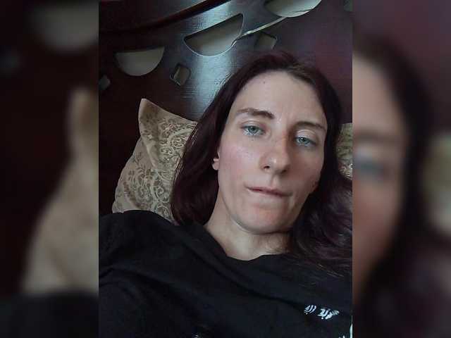 Kitty2044 live cam on BongaCams