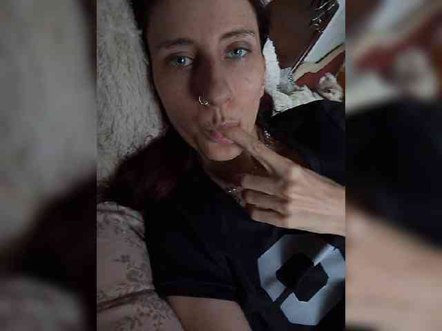 Kitty2044 webcam