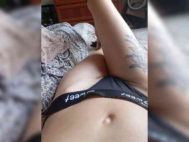 Kitty2044 webcam