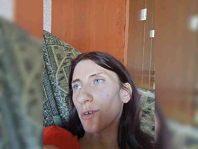 Kitty2044 webcam