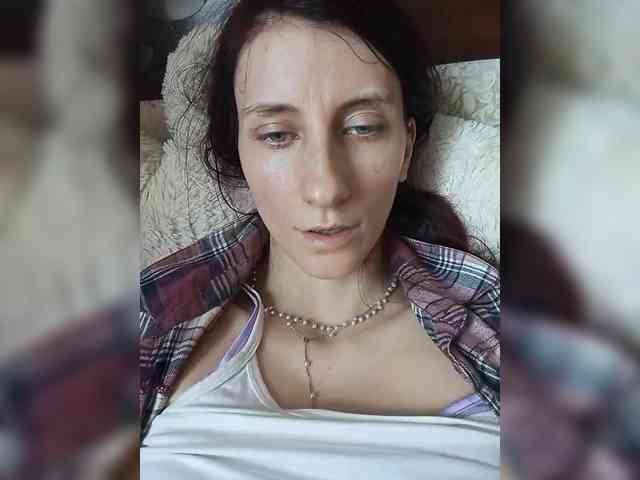 Kitty2044 webcam