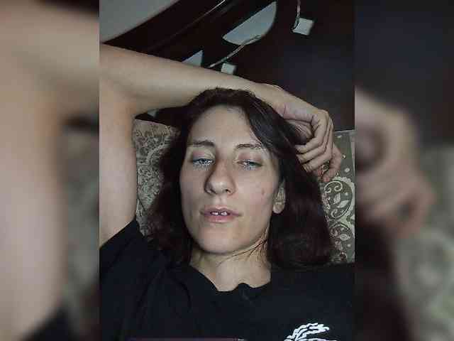 Kitty2044 webcam