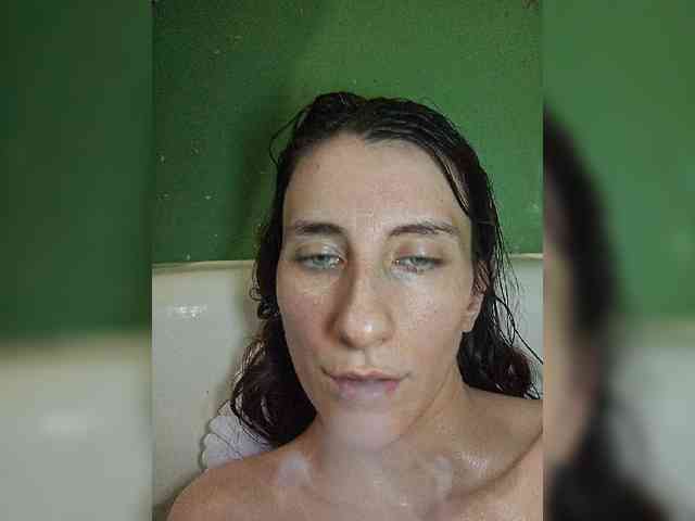 Kitty2044 webcam