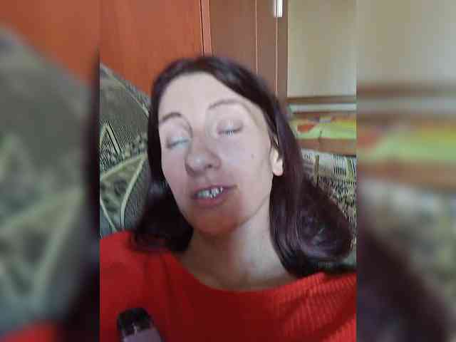 Kitty2044 webcam