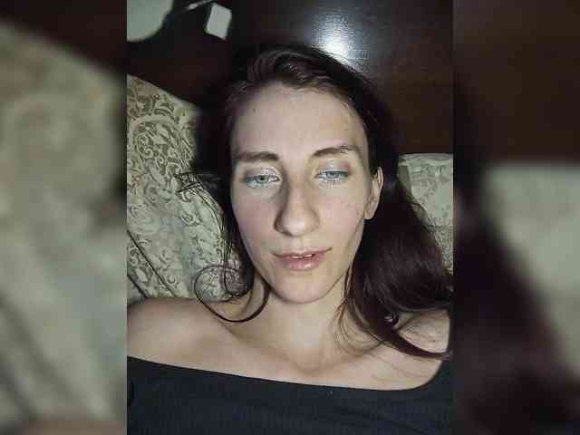 Kitty2044 webcam