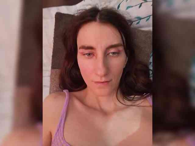 Kitty2044 webcam