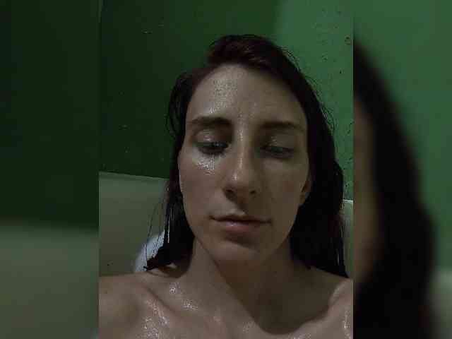 Kitty2044 webcam