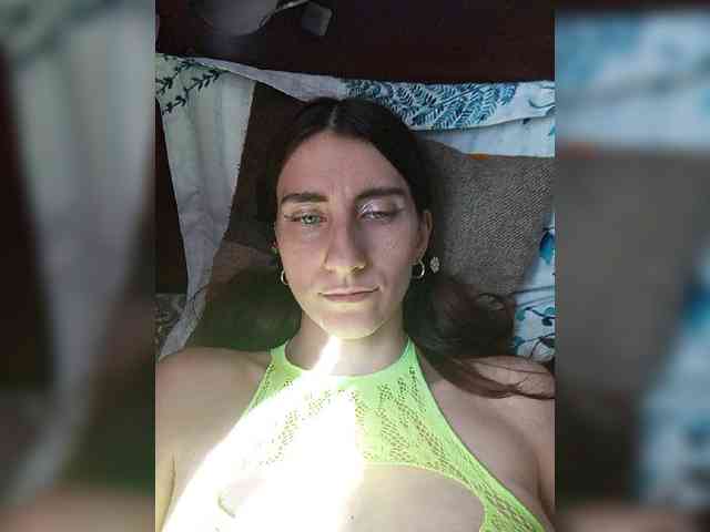 Kitty2044 webcam