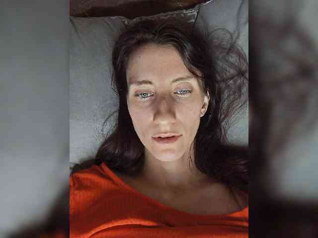 Kitty2044 webcam