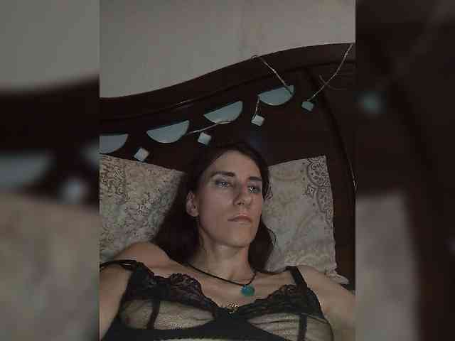 Kitty2044 webcam