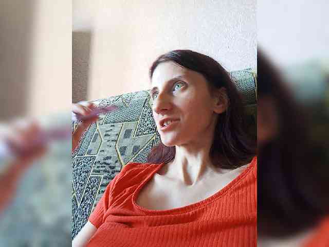 Kitty2044 webcam