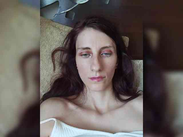 Kitty2044 webcam