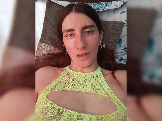 Kitty2044 webcam
