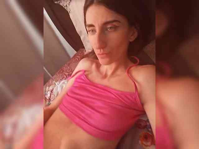 Kitty2044 webcam