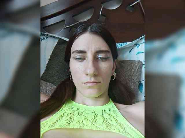Kitty2044 webcam