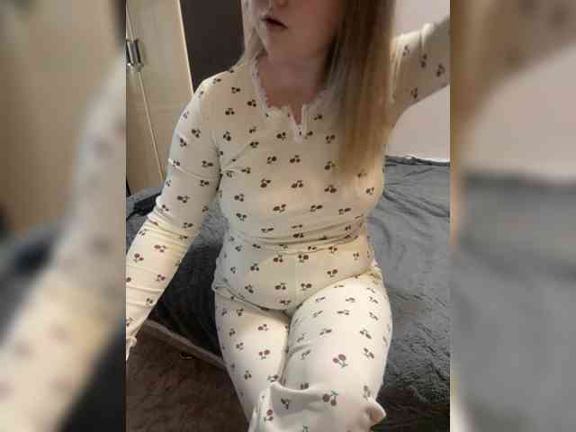 Funny_Bunny2507 webcam