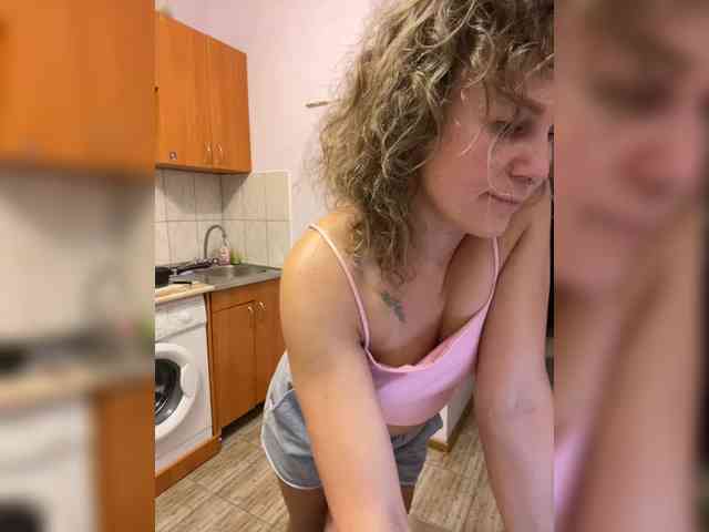 Marya_Hi webcam