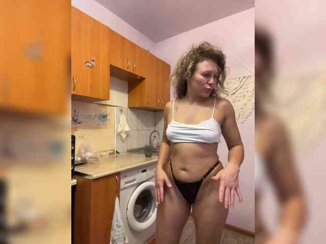 Marya_Hi webcam