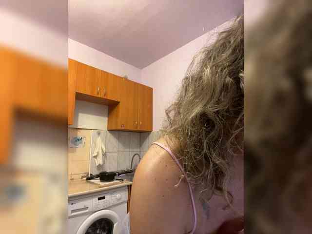 Marya_Hi webcam