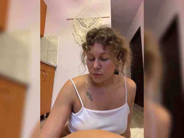 Marya_Hi webcam
