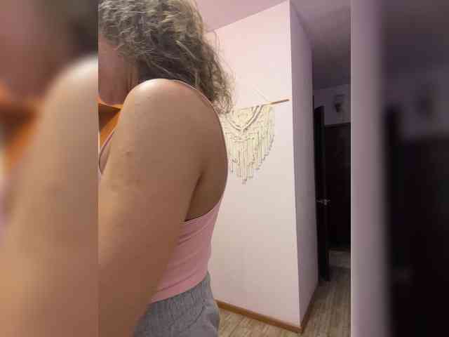 Marya_Hi webcam