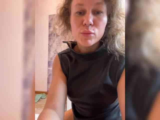 Marya_Hi webcam