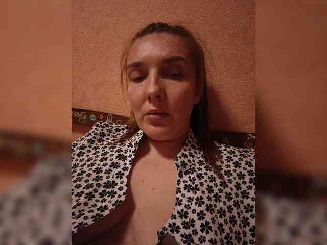 Model: -Frida-