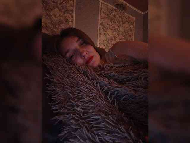 Model: -Frida-