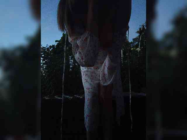 Model: -Frida-