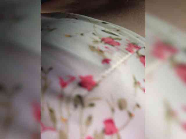 Model: -Frida-