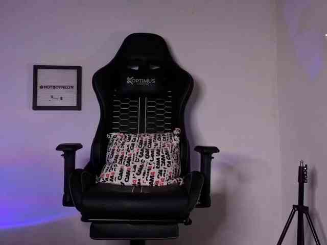alex_neon1