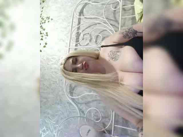 LinelReedd webcam
