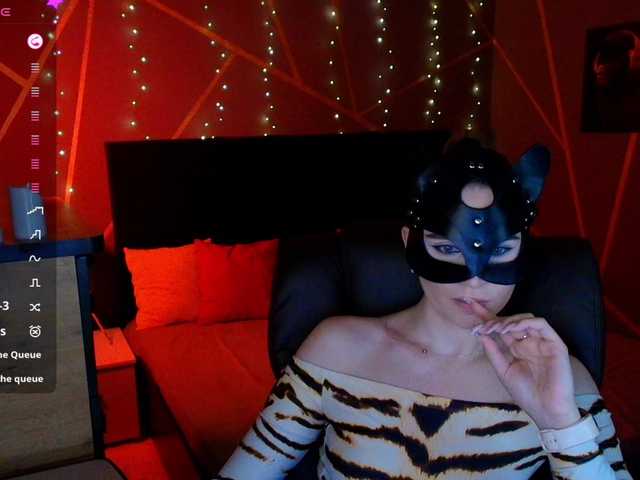 SofiaShy's BongaCams show and profile