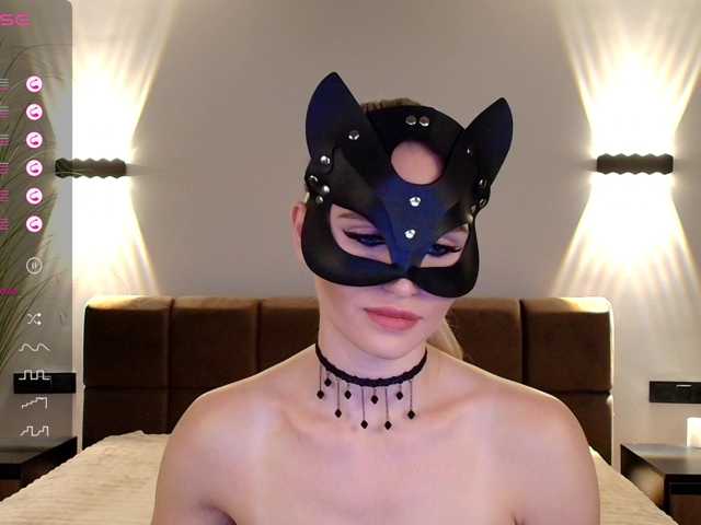 SofiaShy live cam on BongaCams