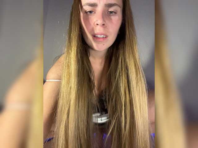 go to chat with LolaSexxx