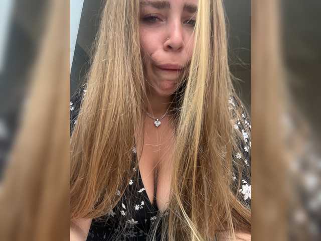 go to chat with LolaSexxx