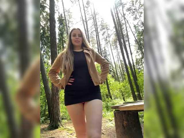 go to chat with LolaSexxx