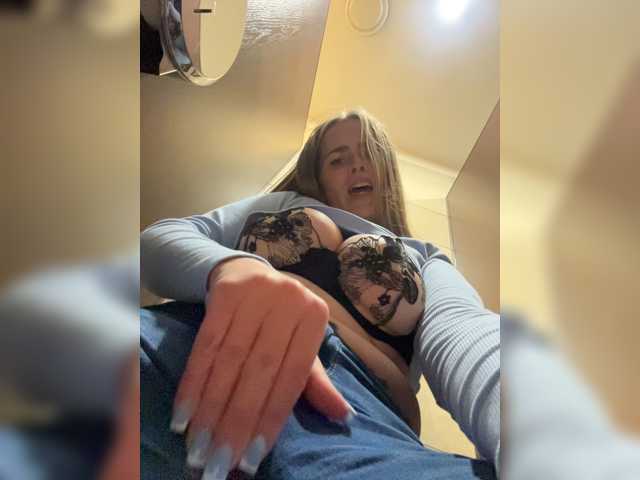 LolaSexxx
