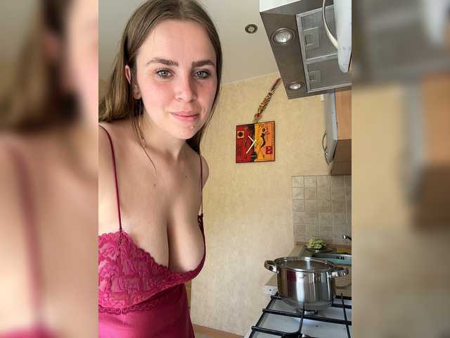 go to chat with LolaSexxx