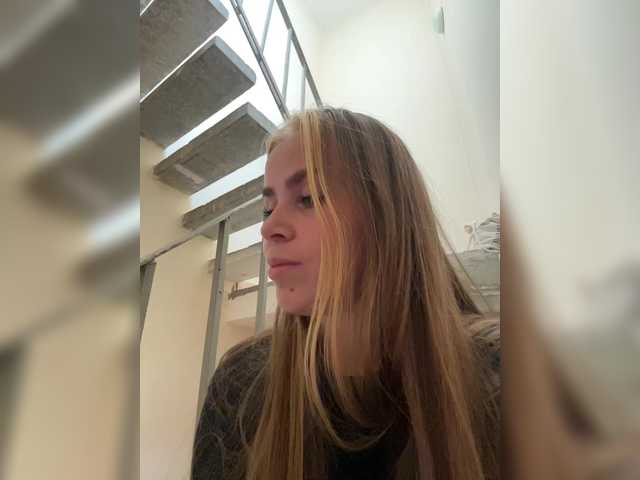 go to chat with LolaSexxx